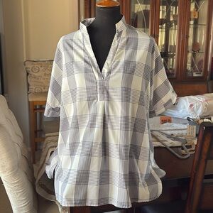 Women’s shirt NWOT